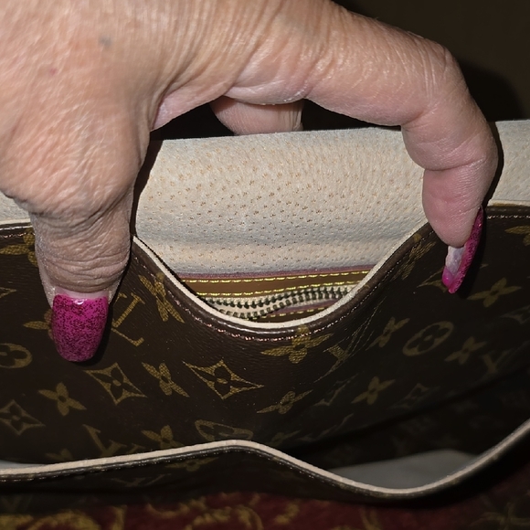 LV Dark Brown Monogram Messenger Bag - Picture 8 of 8